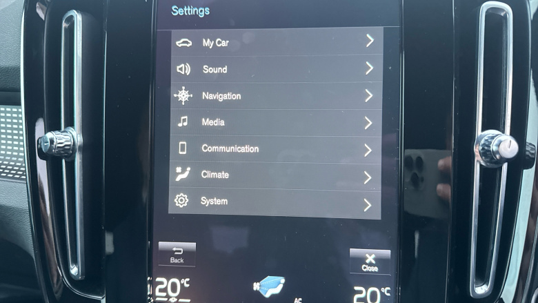 Volvo Xc40 2.0 B4P R DESIGN 5dr Auto Petrol Estate